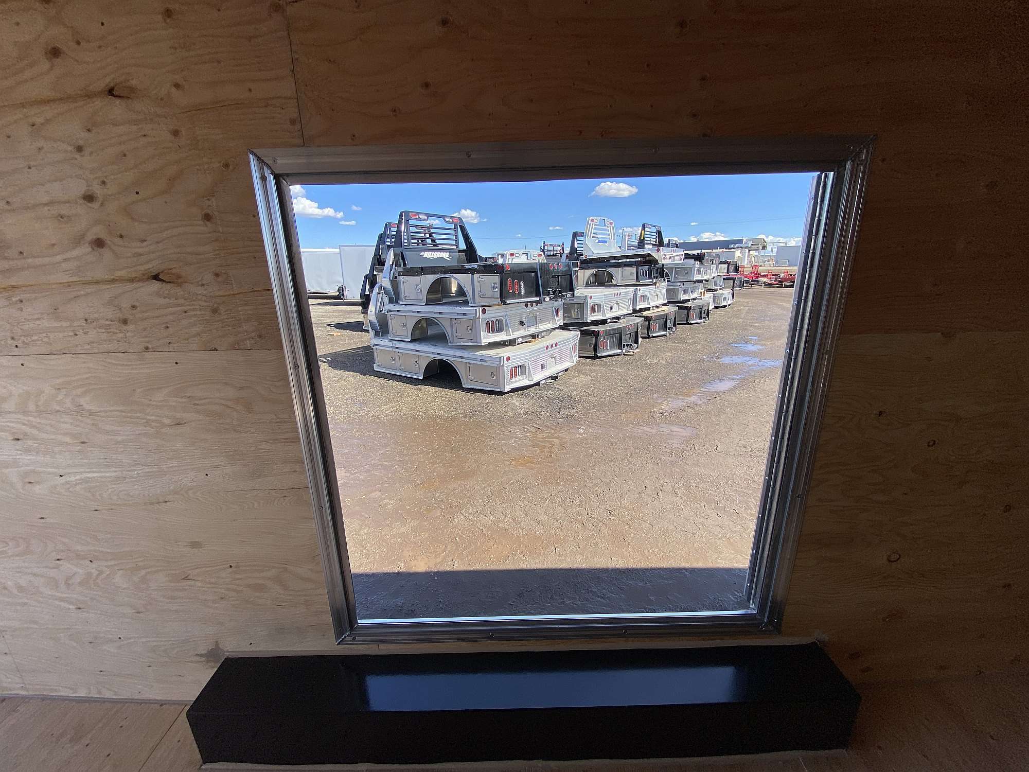 2026 Royal 8'x26' Enclosed Cargo w/ Escape Door