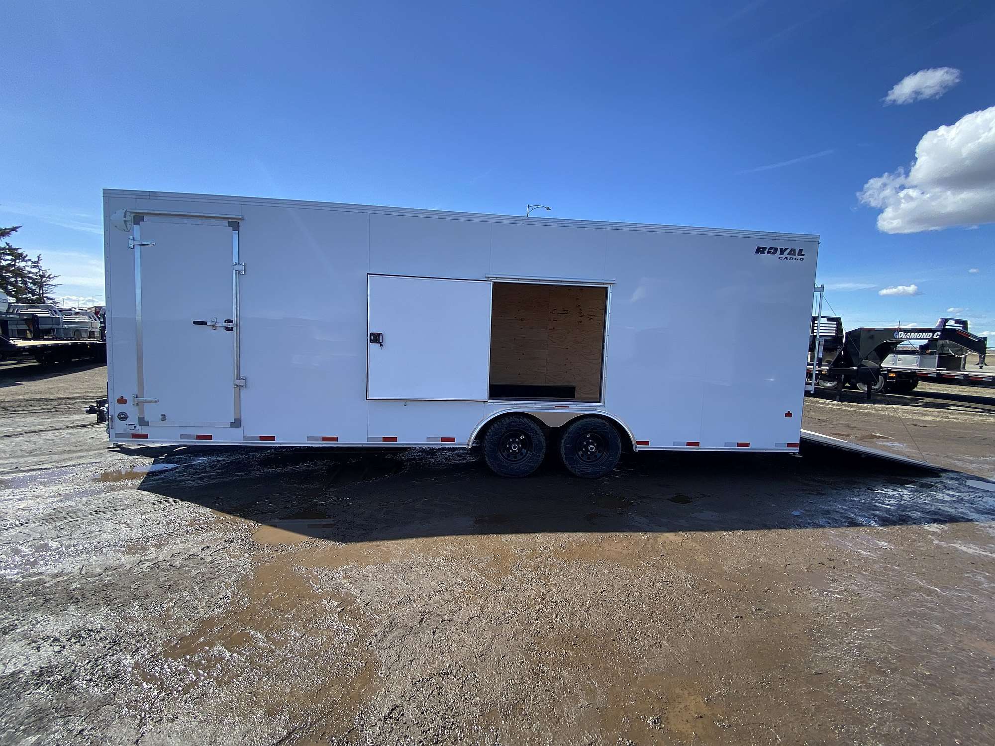 2026 Royal 8'x26' Enclosed Cargo w/ Escape Door