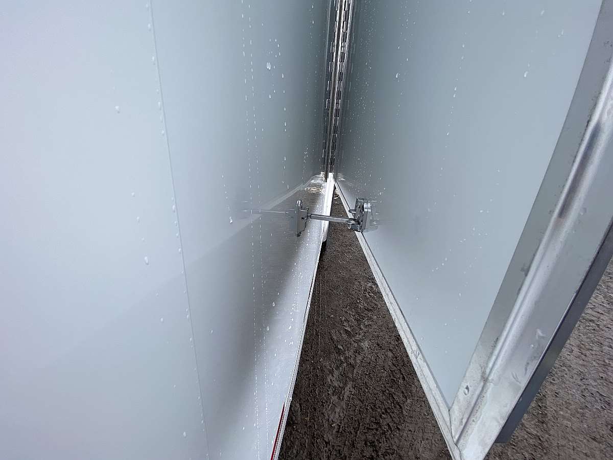 2026 Royal 8'x26' Enclosed Cargo w/ Escape Door