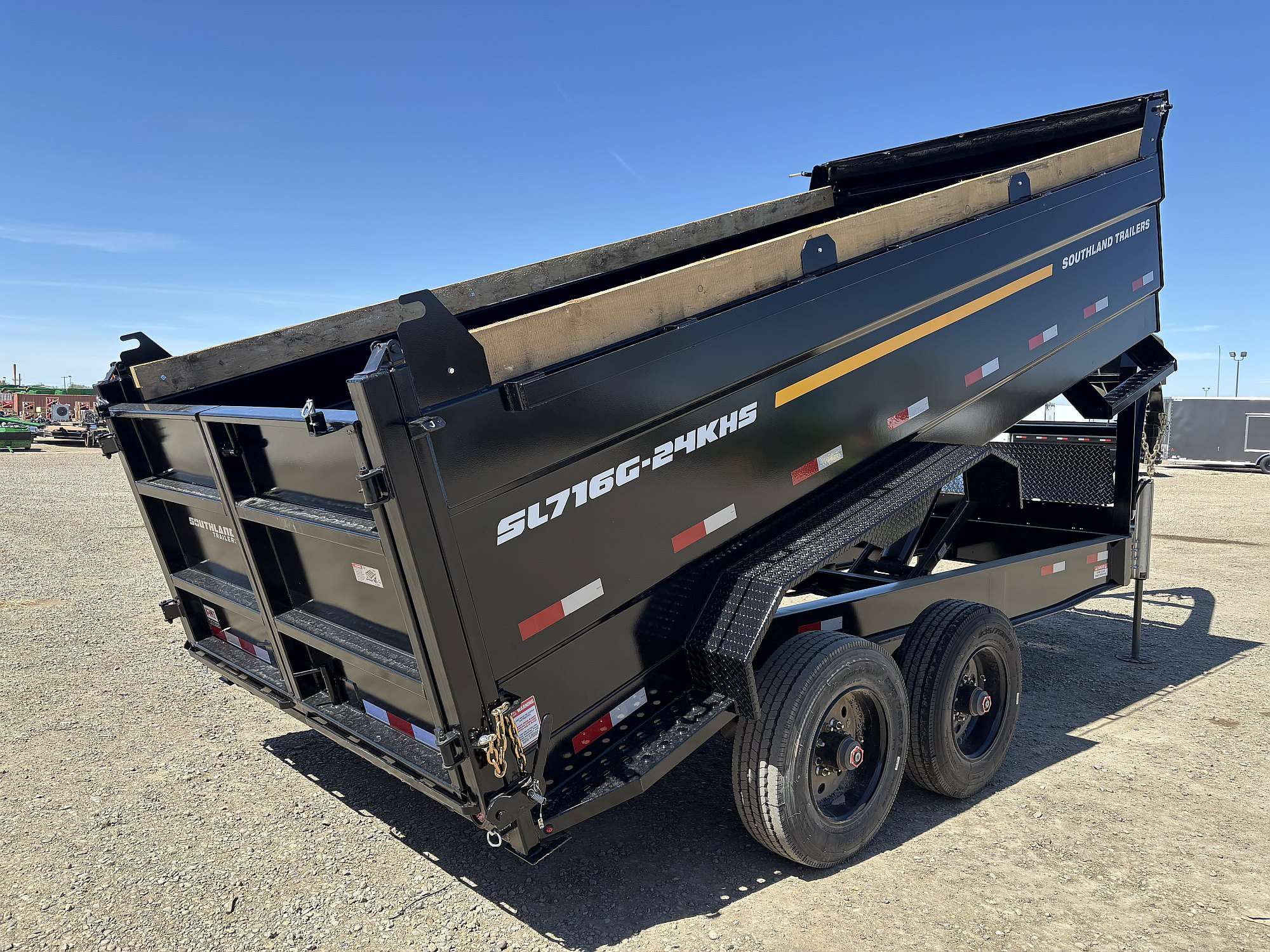 2026 Southland 16' Gooseneck Dump Trailer