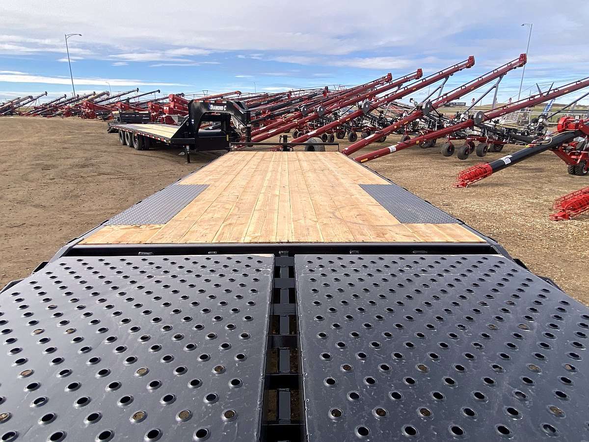 2026 Southland 20' Highboy Trailer w/ Beavertail