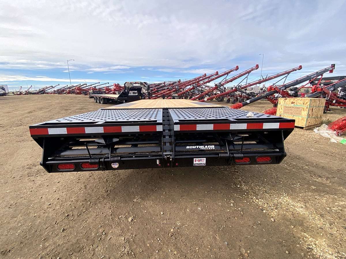 2026 Southland 20' Highboy Trailer w/ Beavertail