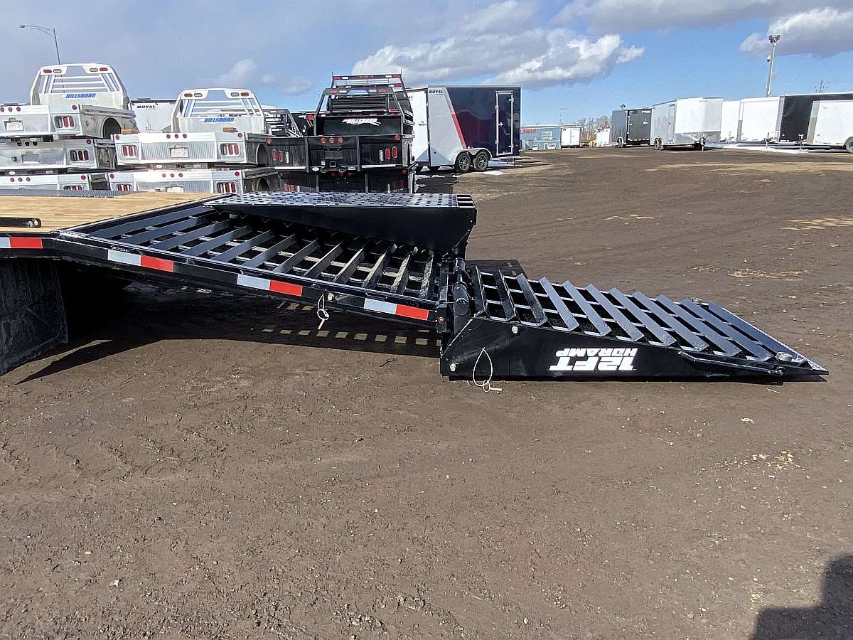 2026 Southland 24' + 6' Gooseneck Trailer
