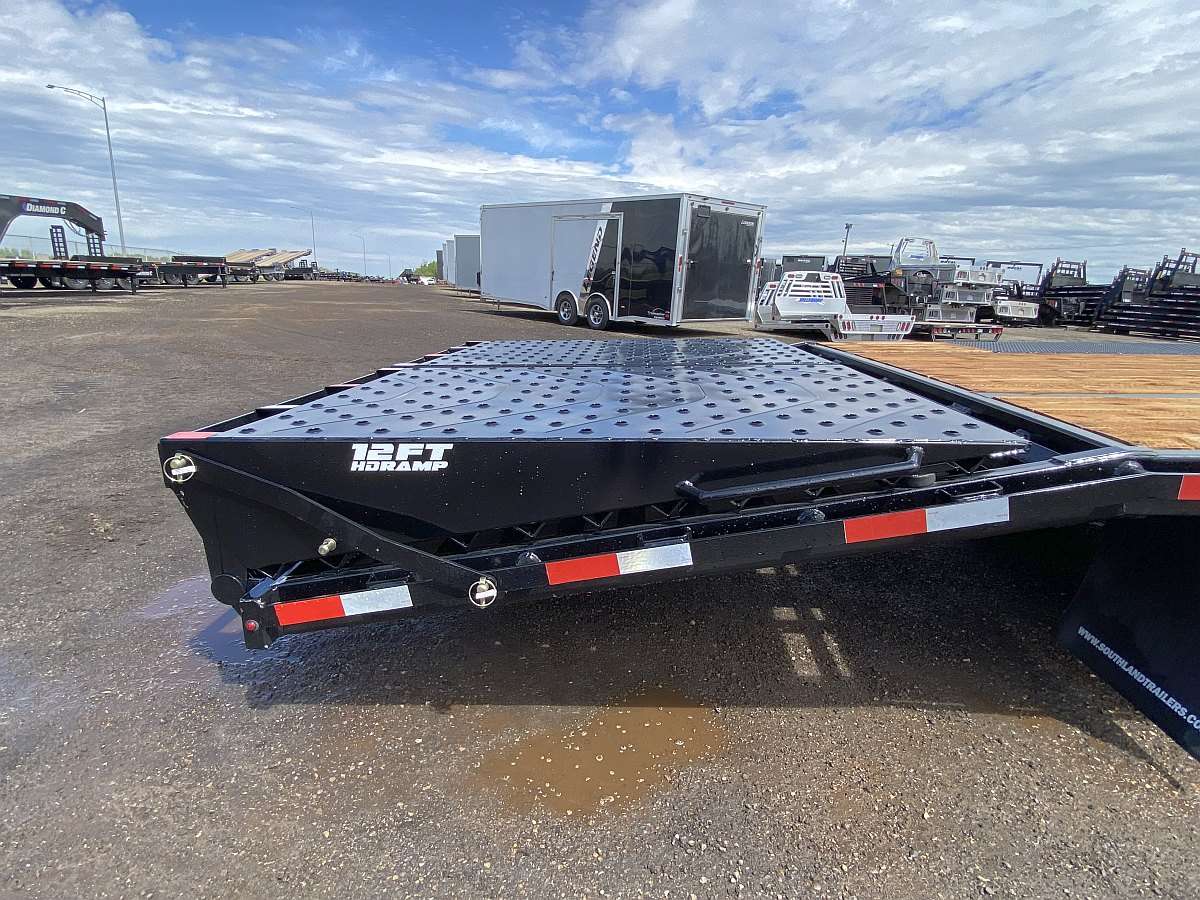 2026 Southland 24' + 6' Gooseneck Trailer