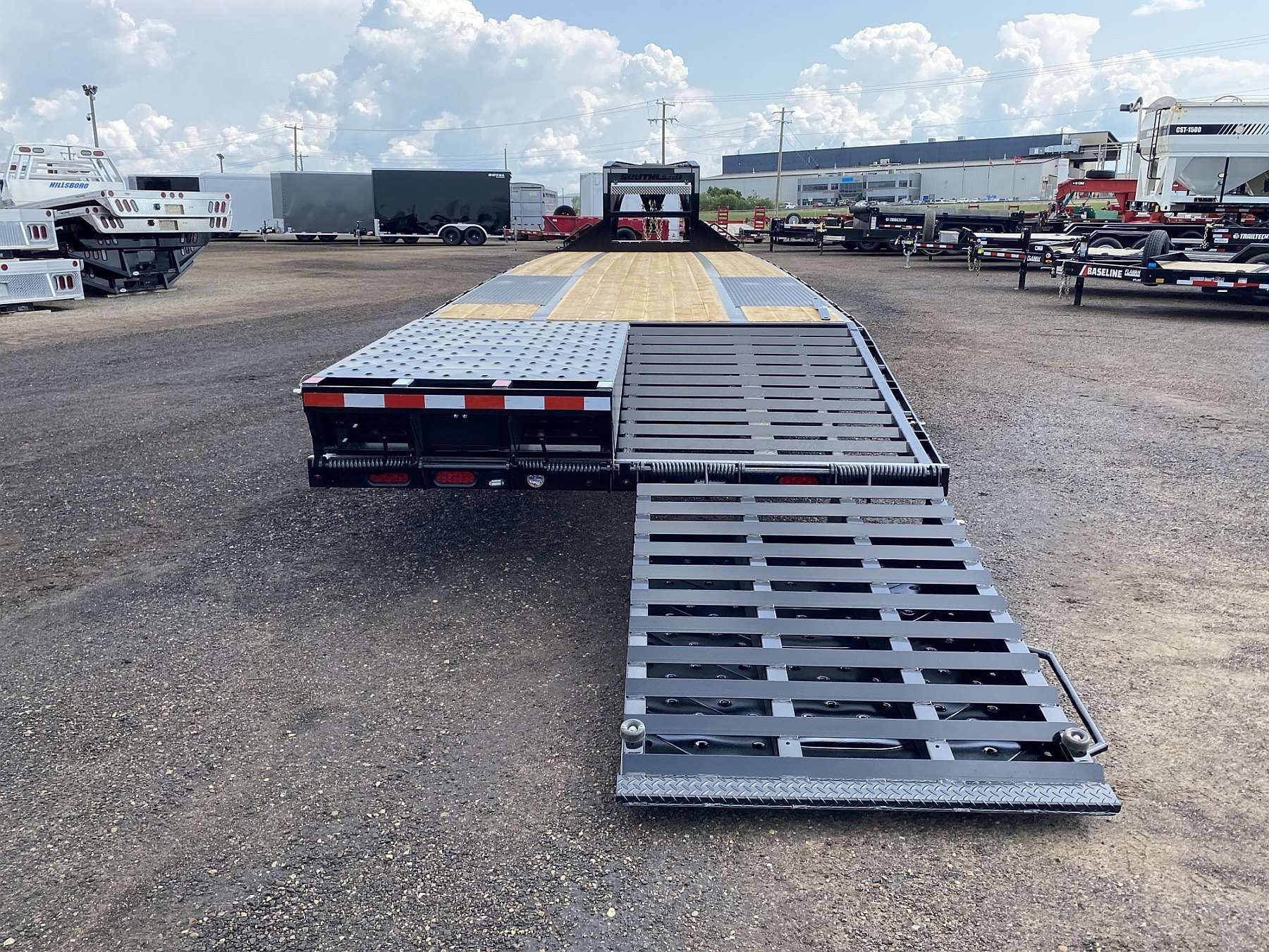 2026 Southland 26'+6' Gooseneck Trailer