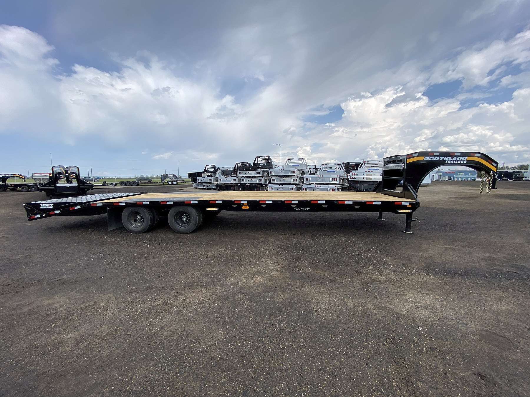 2026 Southland 26'+6' Gooseneck Trailer