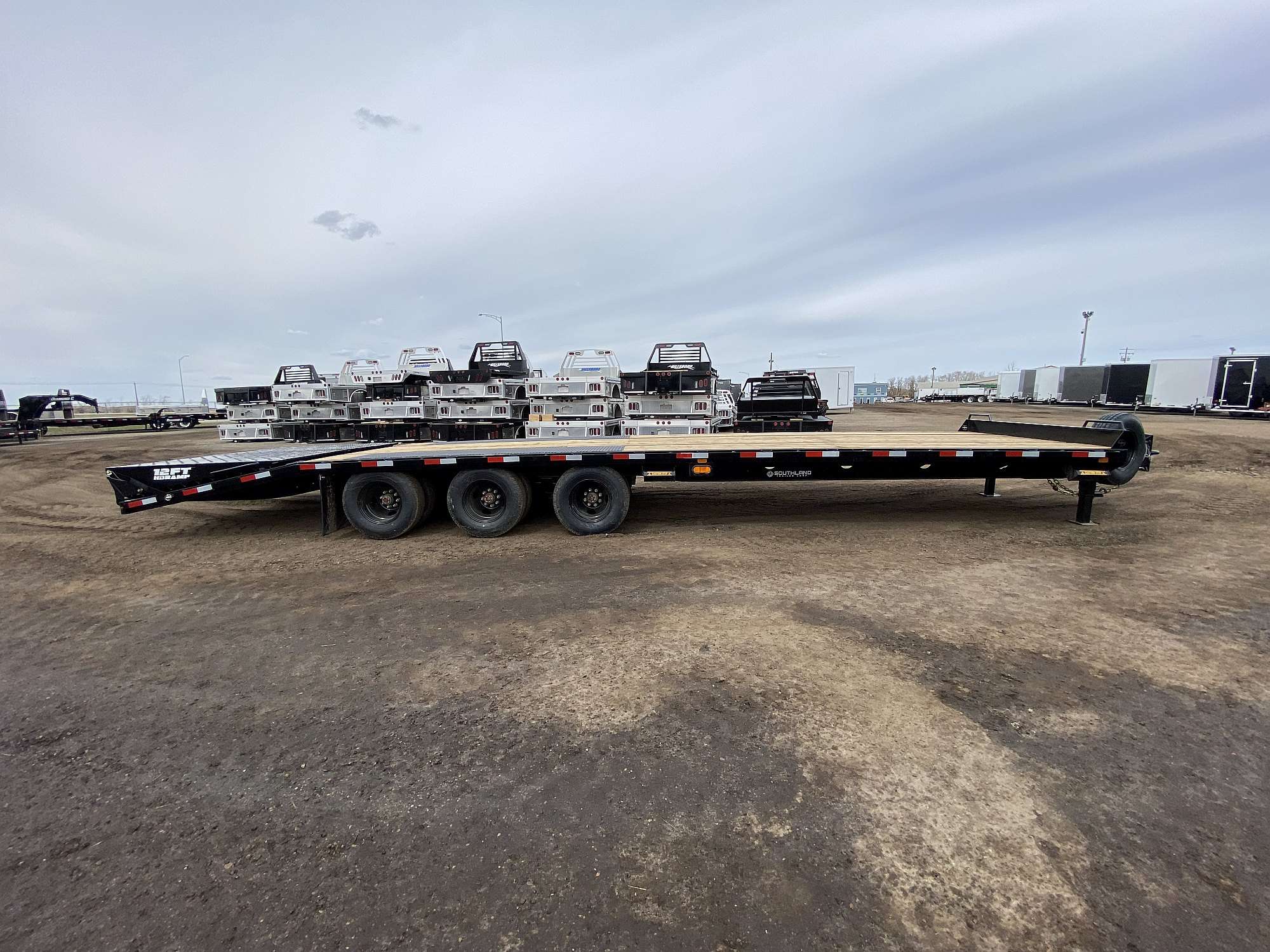 2026 Southland 26' Pintle Hitch Trailer