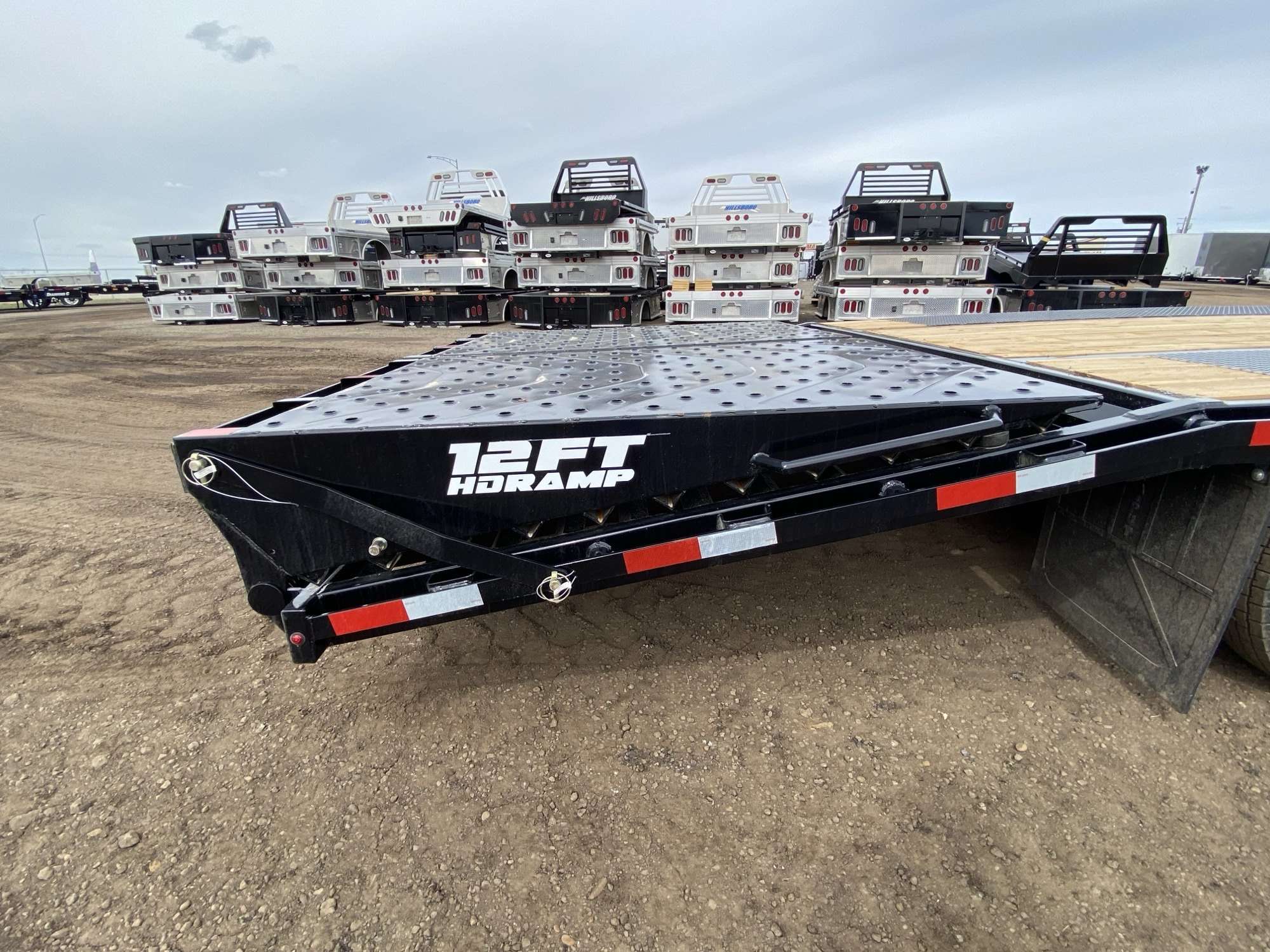 2026 Southland 26' Pintle Hitch Trailer