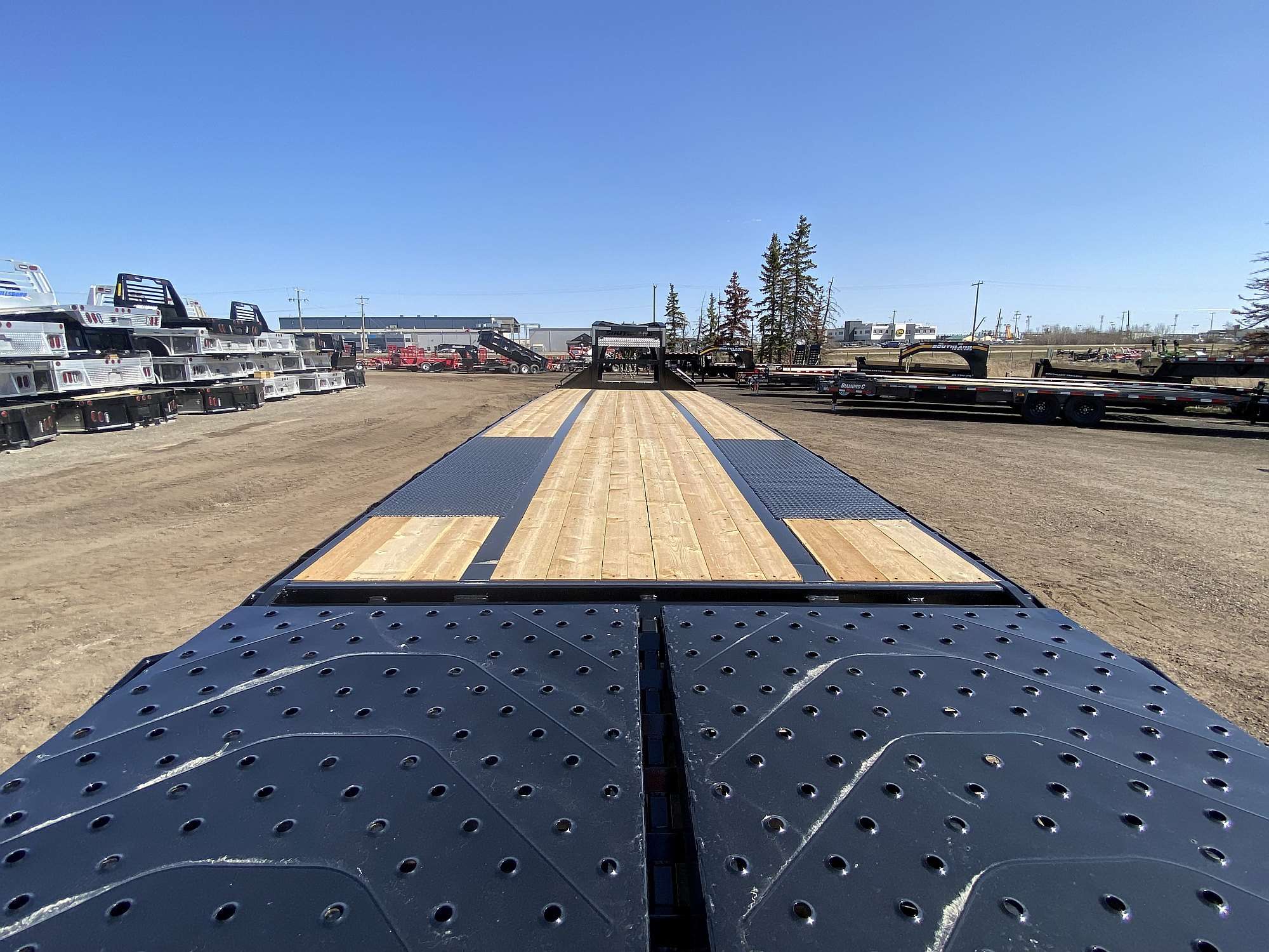 2026 Southland 28' + 6' Gooseneck Trailer