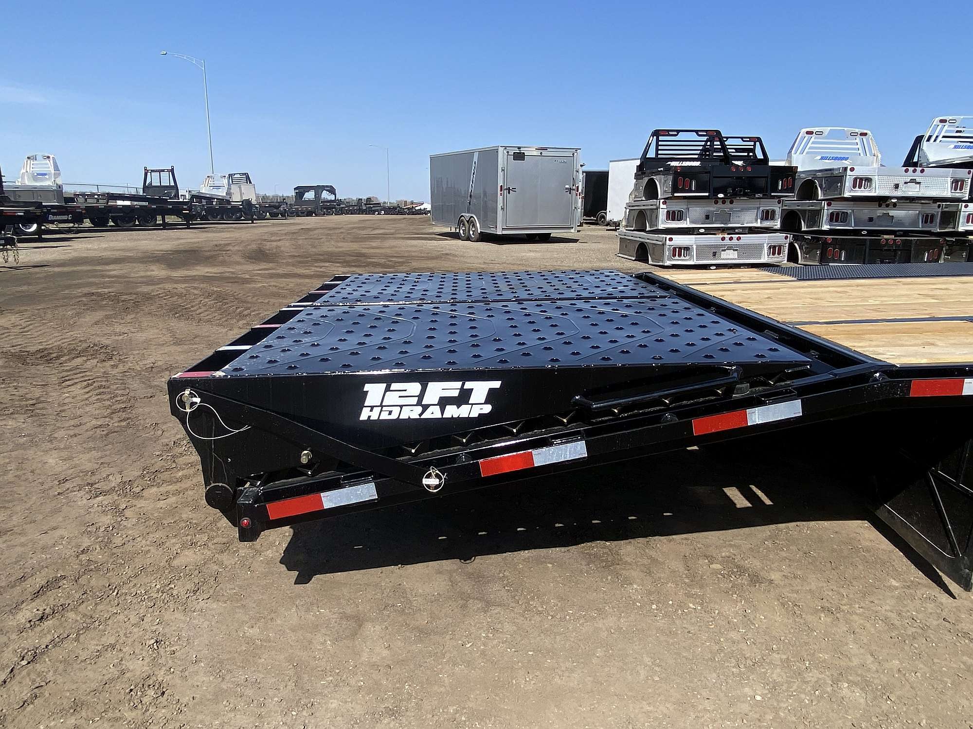 2026 Southland 28' + 6' Gooseneck Trailer