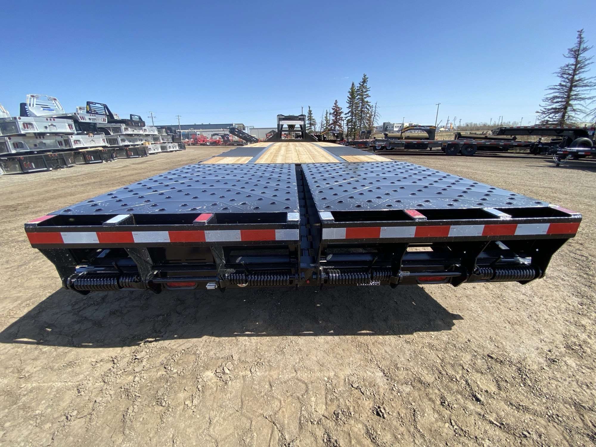 2026 Southland 28' + 6' Gooseneck Trailer