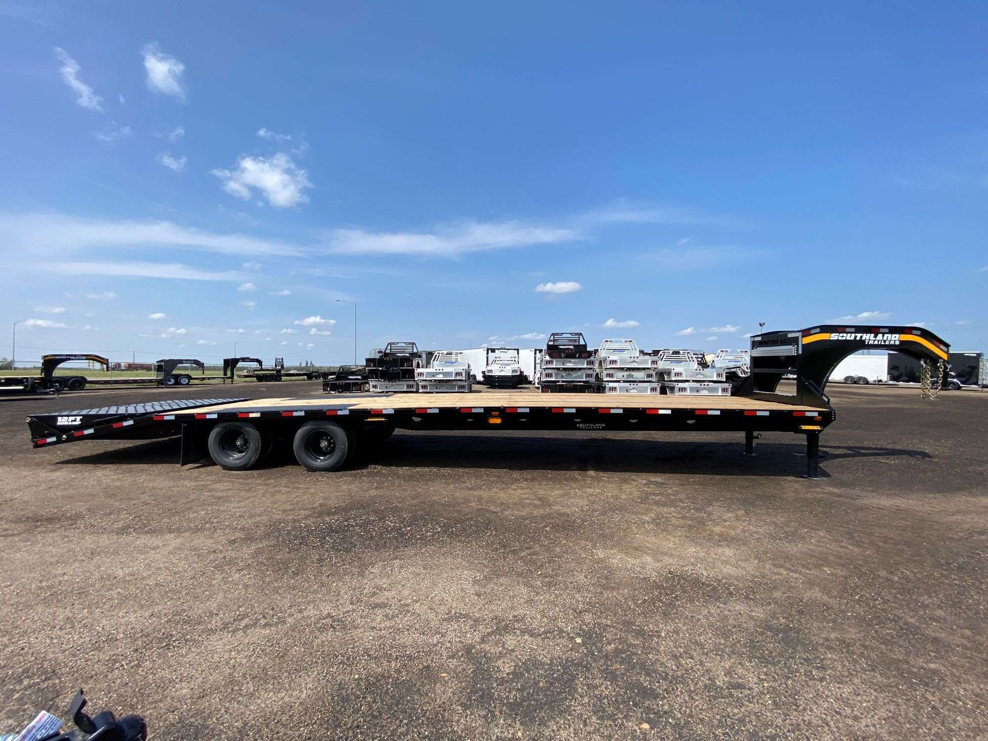 2026 Southland 30' + 6' Gooseneck Trailer