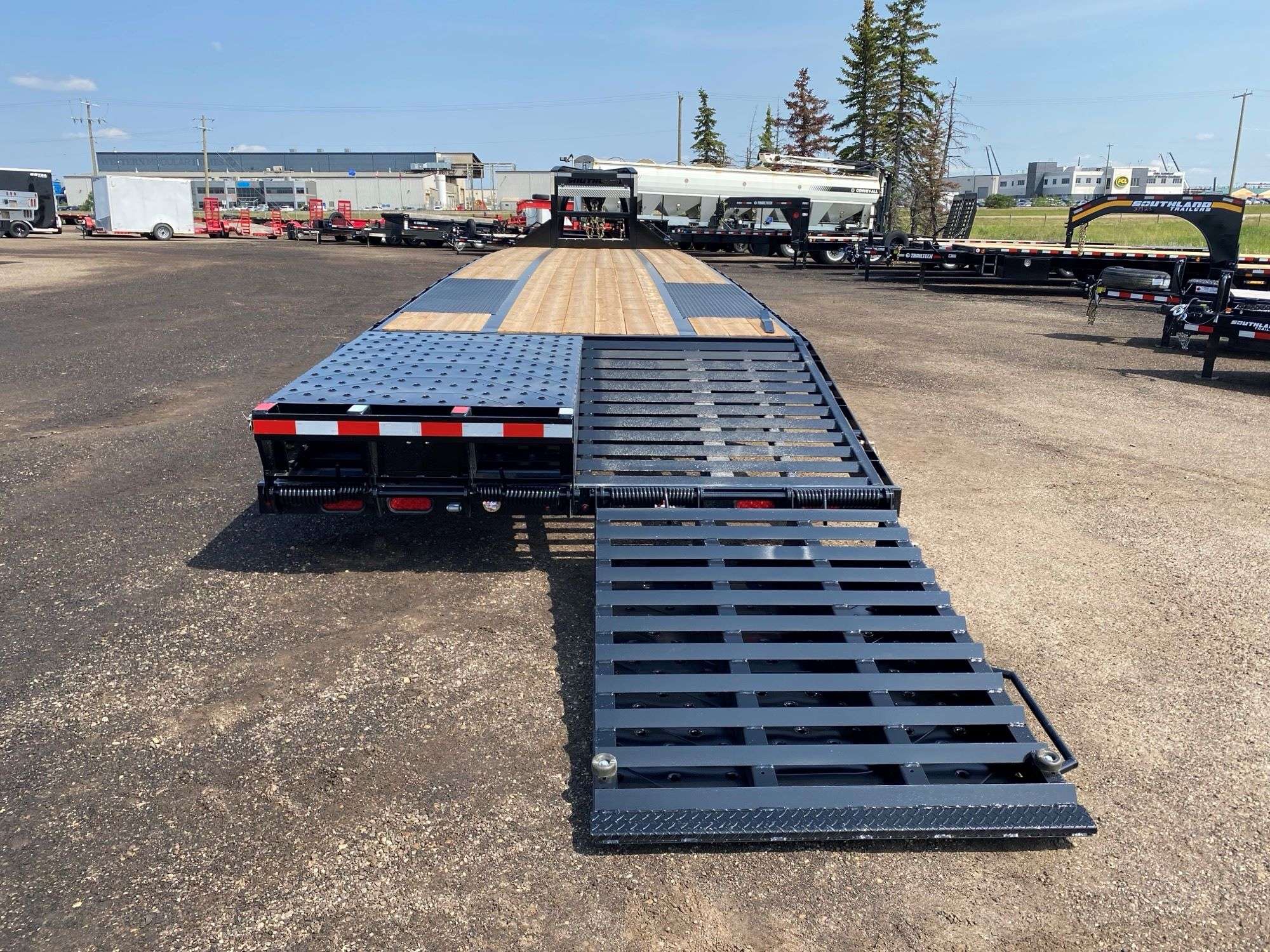 2026 Southland 30' + 6' Gooseneck Trailer