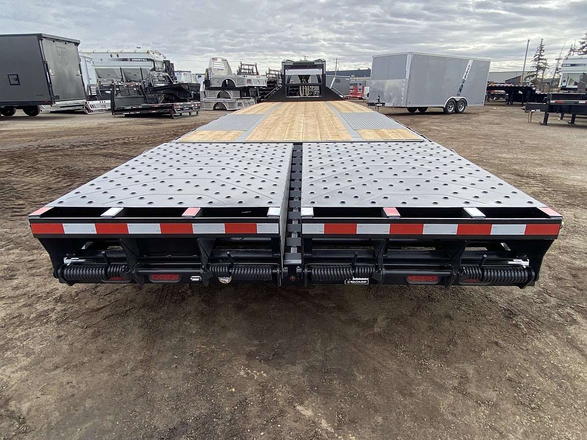 *Clearance* 2024 Southland 26'+6' Gooseneck Trailer