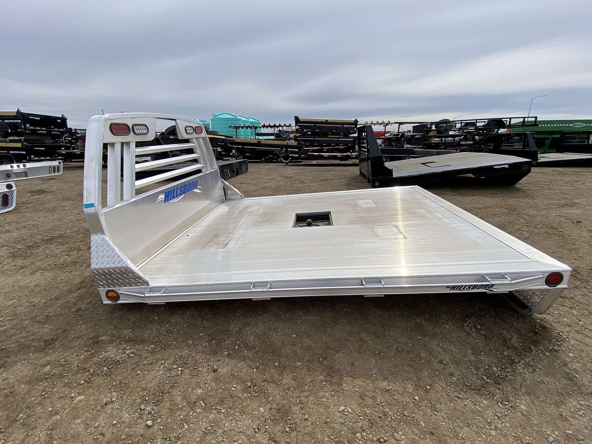 Hillsboro 2000 Series 7.5'x8.5' Aluminum Truck Deck