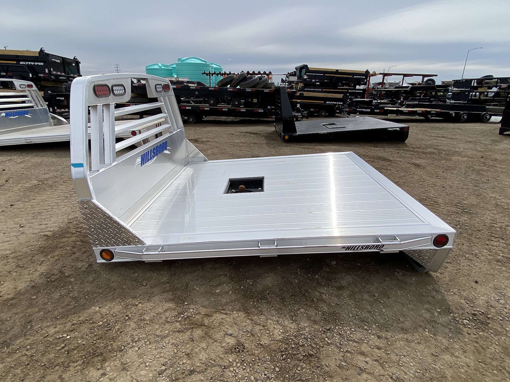 Hillsboro 2000 Series 7'x7' Aluminum Truck Deck