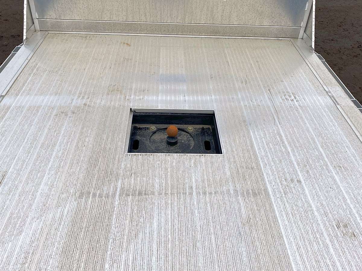 Hillsboro 2000 Series 7'x8.5' Aluminum Truck Deck