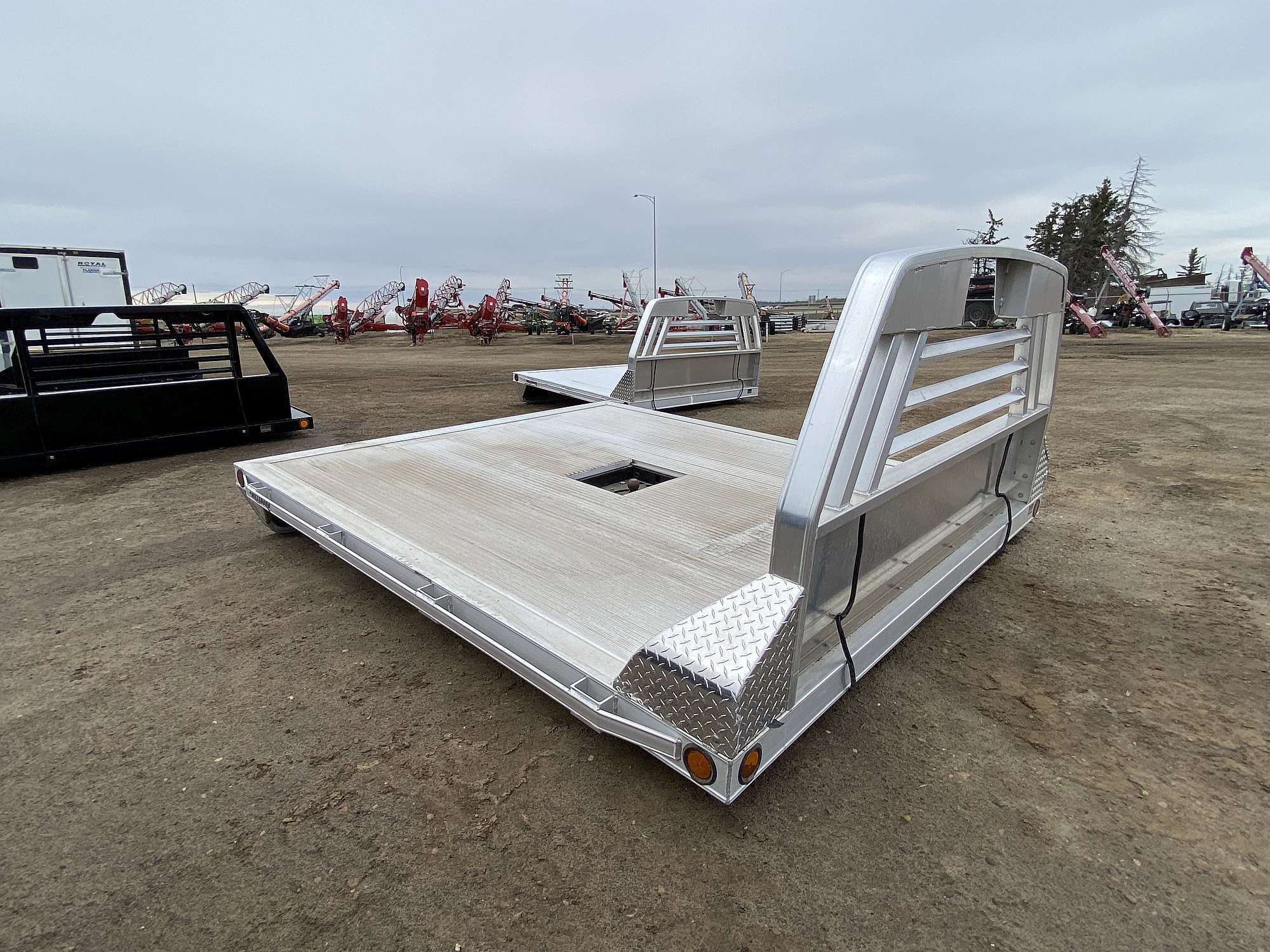 Hillsboro 2000 Series 8.5'x9' Aluminum Truck Deck