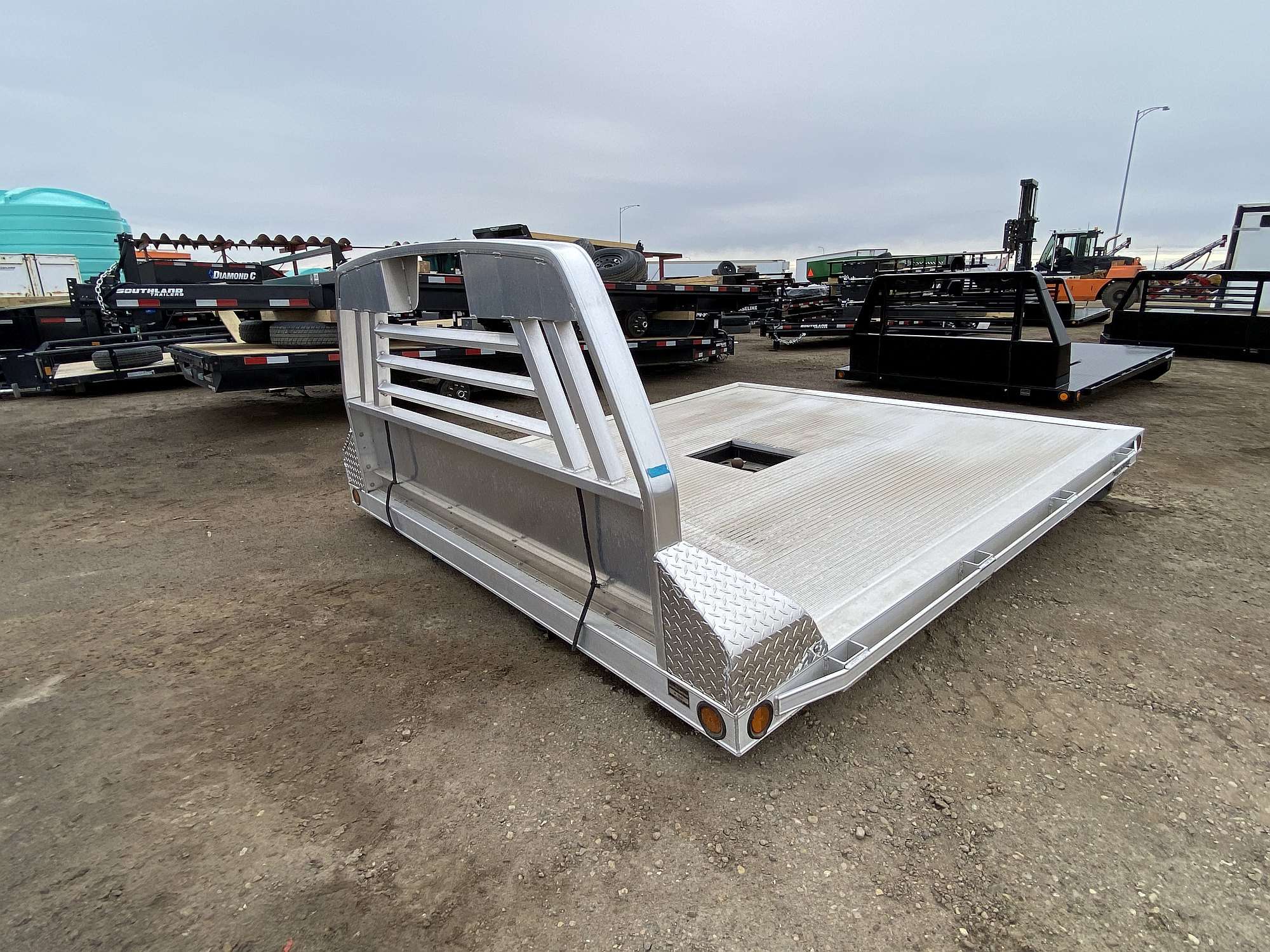 Hillsboro 2000 Series 8.5'x9' Aluminum Truck Deck