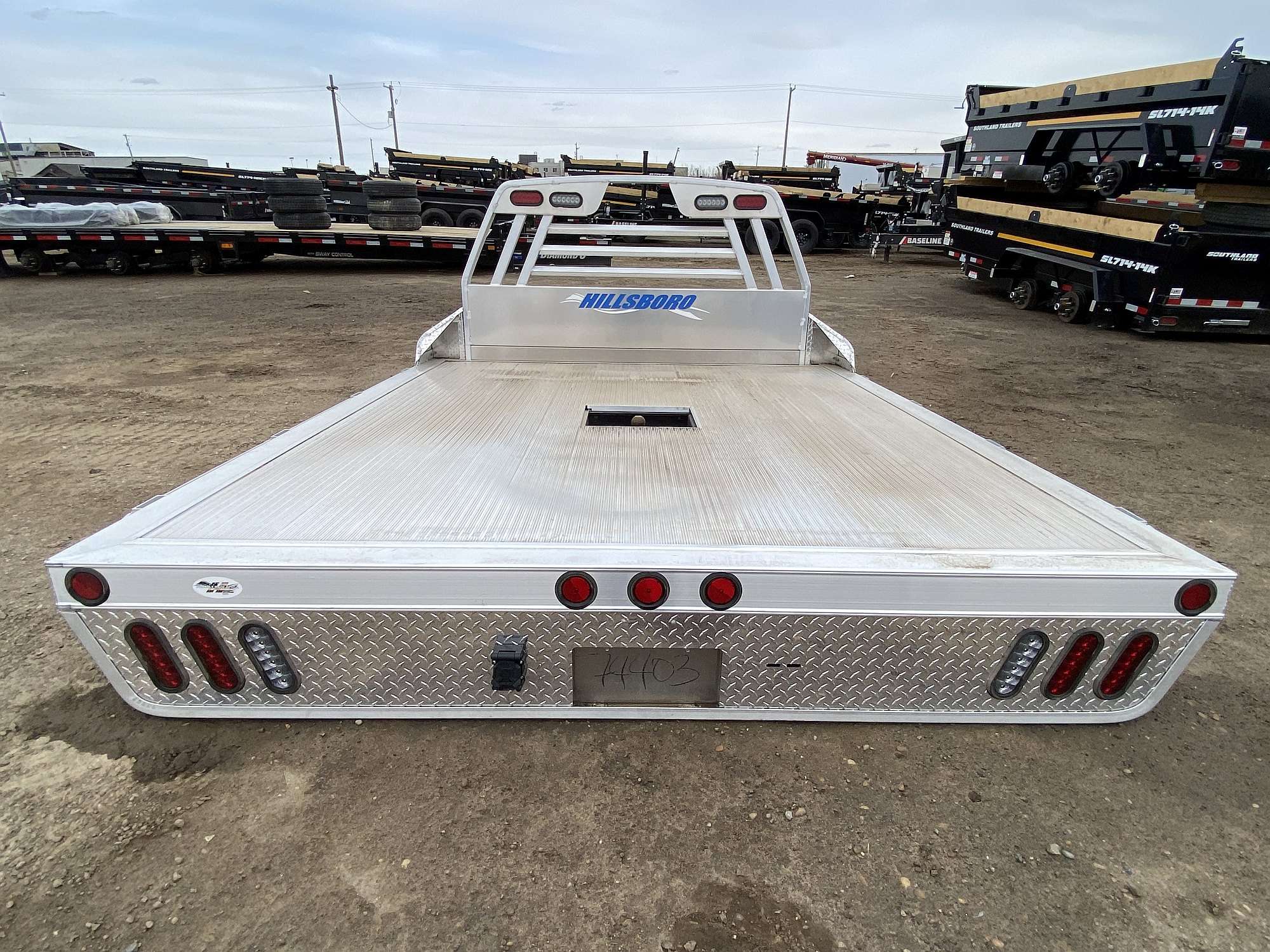 Hillsboro 2000 Series 8.5'x9' Aluminum Truck Deck