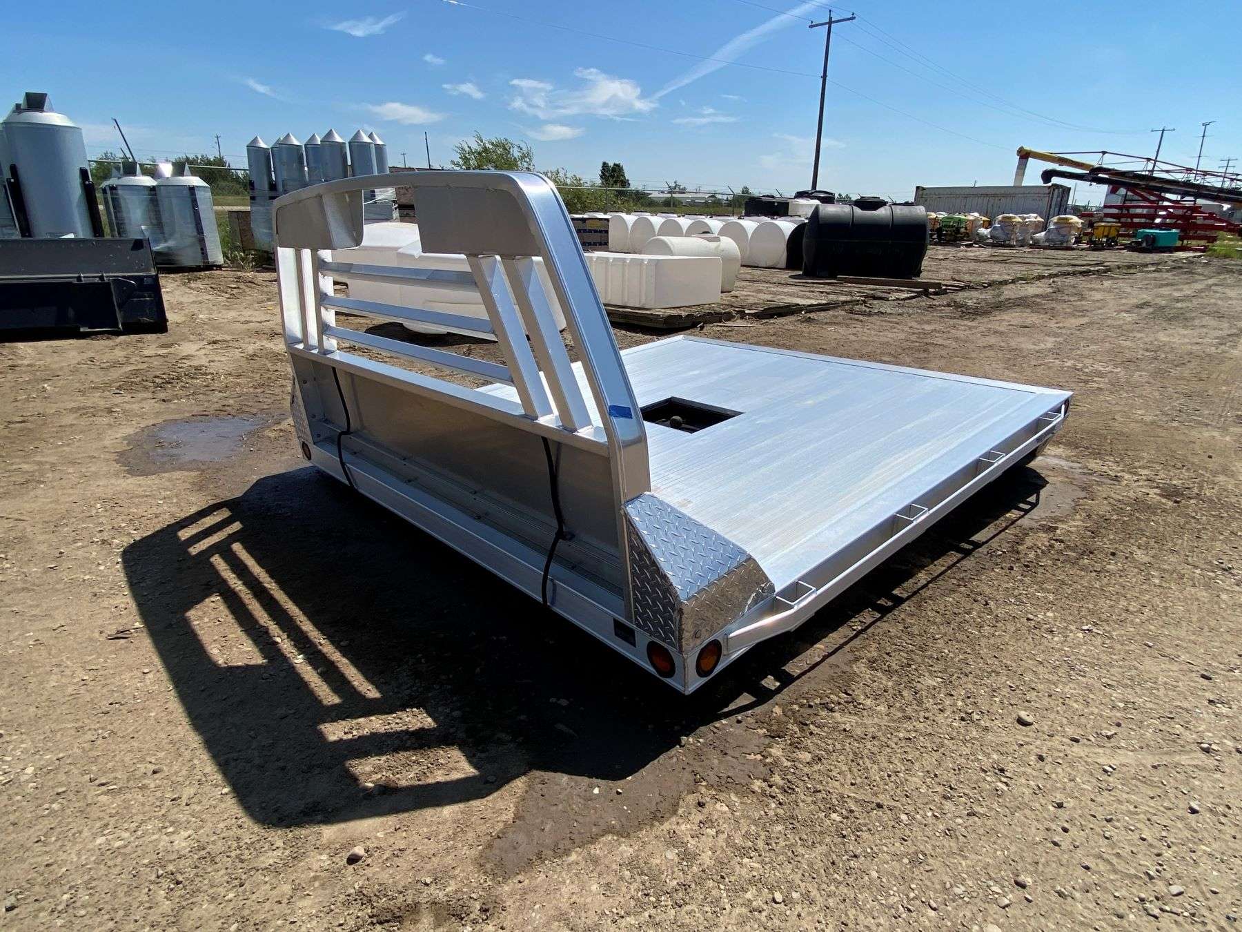 Hillsboro 2000 Series 8'x8.5' Aluminum Truck Deck