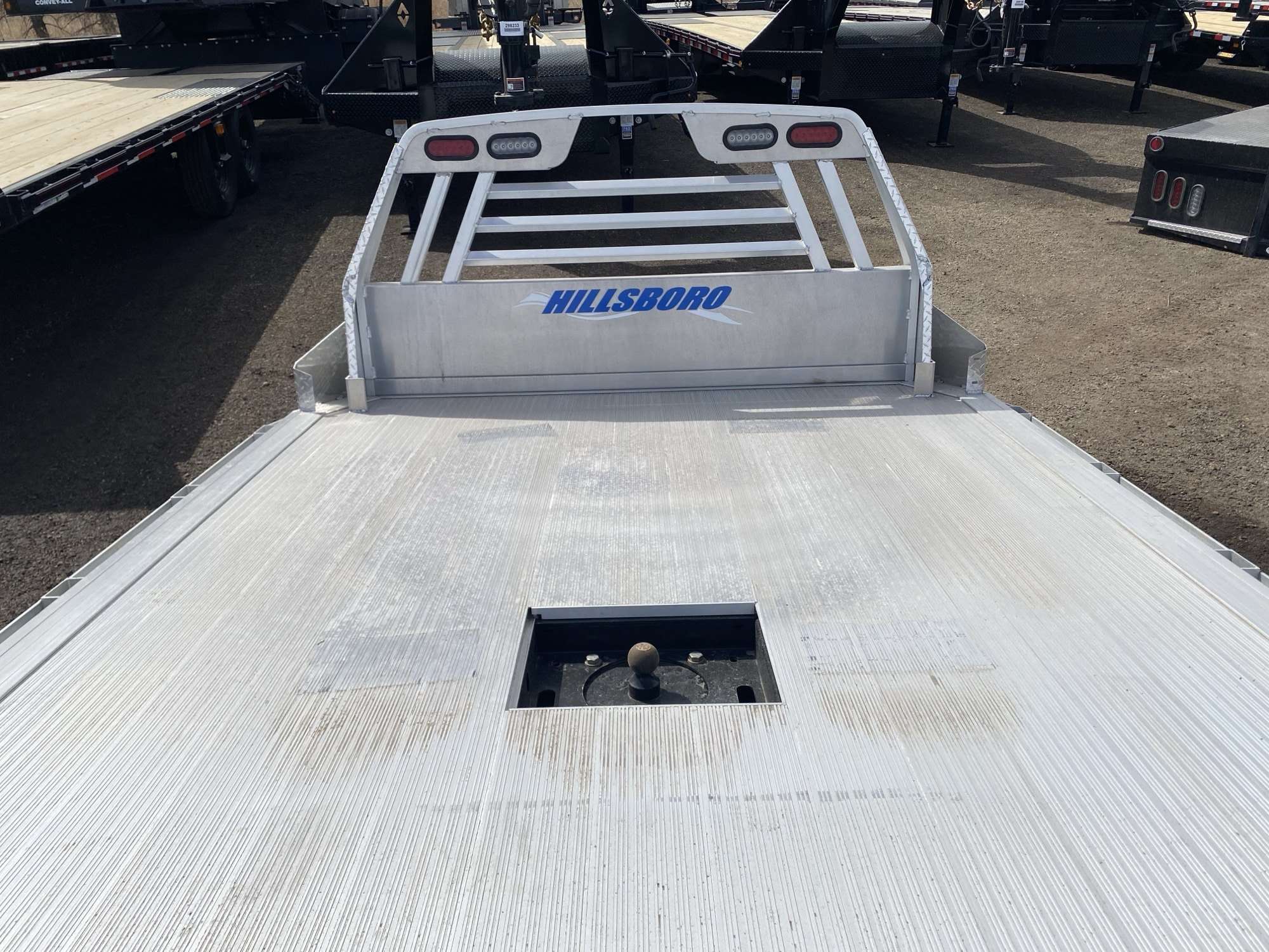 Hillsboro 2500 Series 8'x11' Aluminum Truck Bed