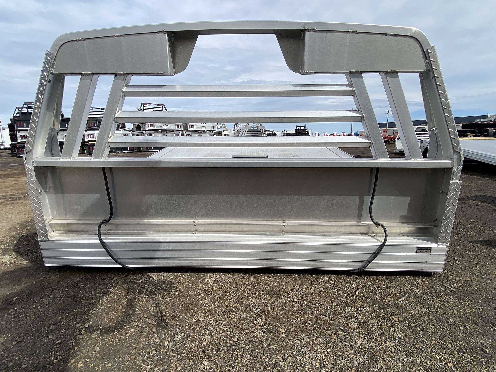 Hillsboro 2500 Series 8'x11' Aluminum Truck Bed