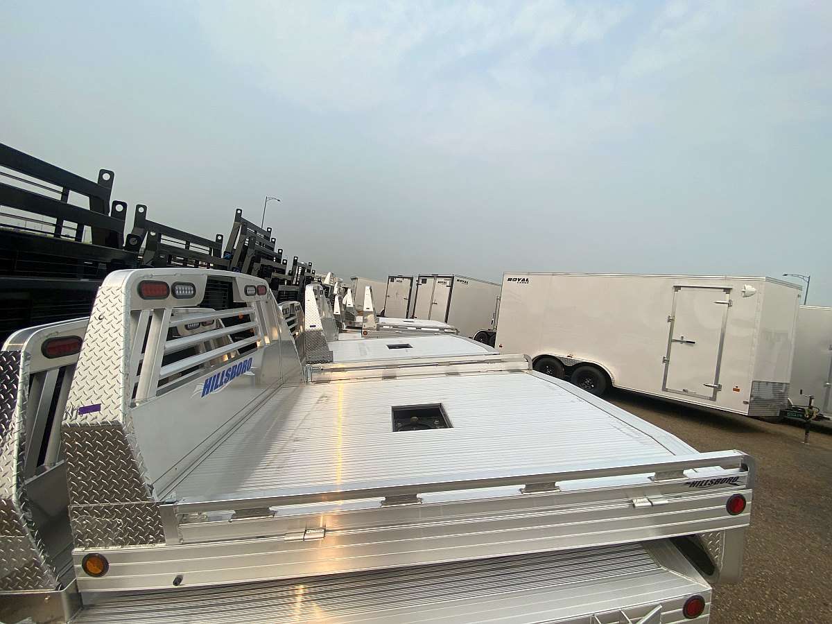 Hillsboro 3000 Series 6.75' x 8.5' Aluminum Truck Bed