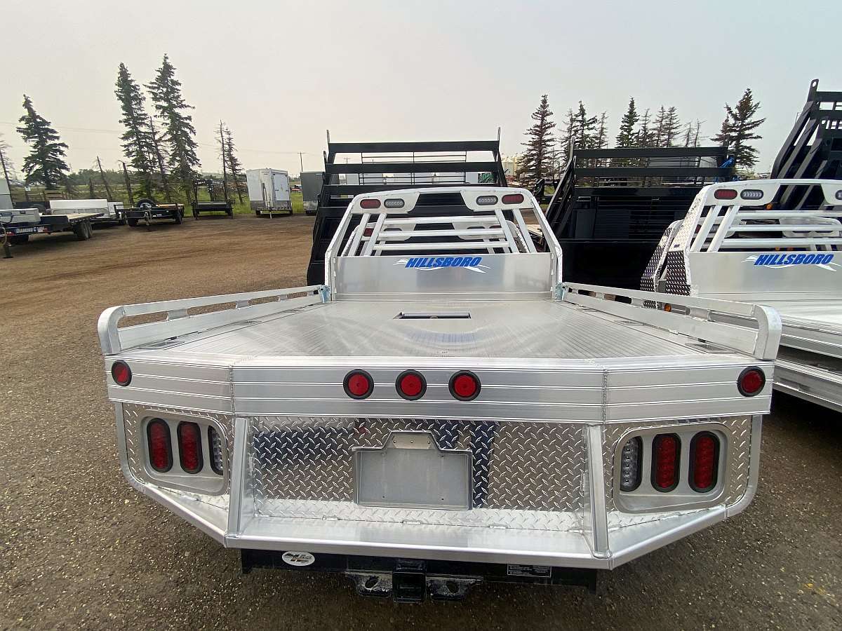 Hillsboro 3000 Series 6.75' x 8.5' Aluminum Truck Bed