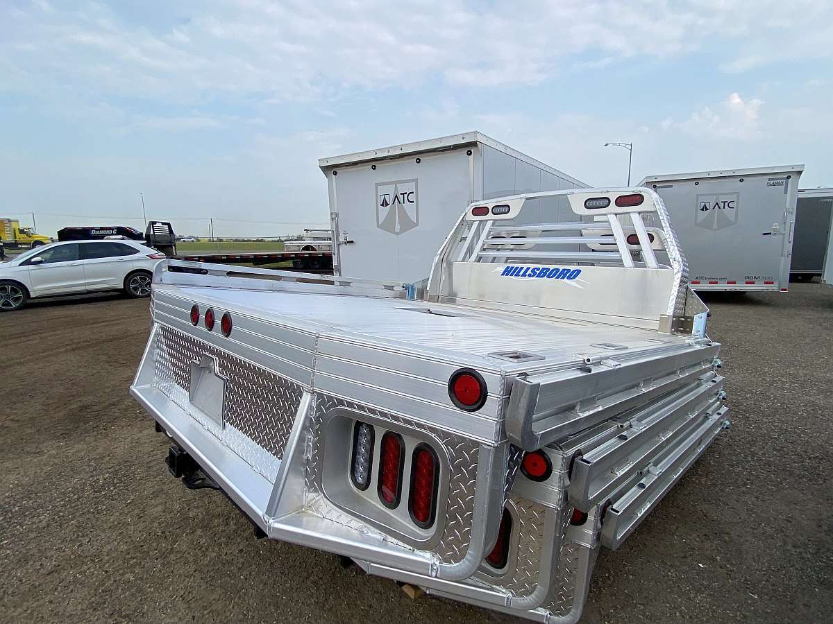 Hillsboro 3000 Series 6.75' x 8.5' Aluminum Truck Bed