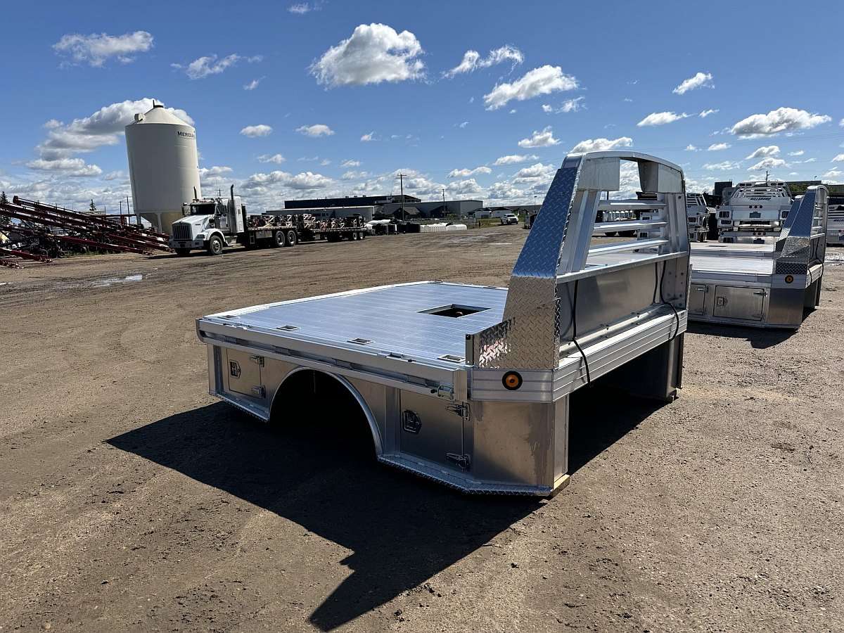 Hillsboro 4000 Series 8' x 8.5' Aluminum Truck Bed