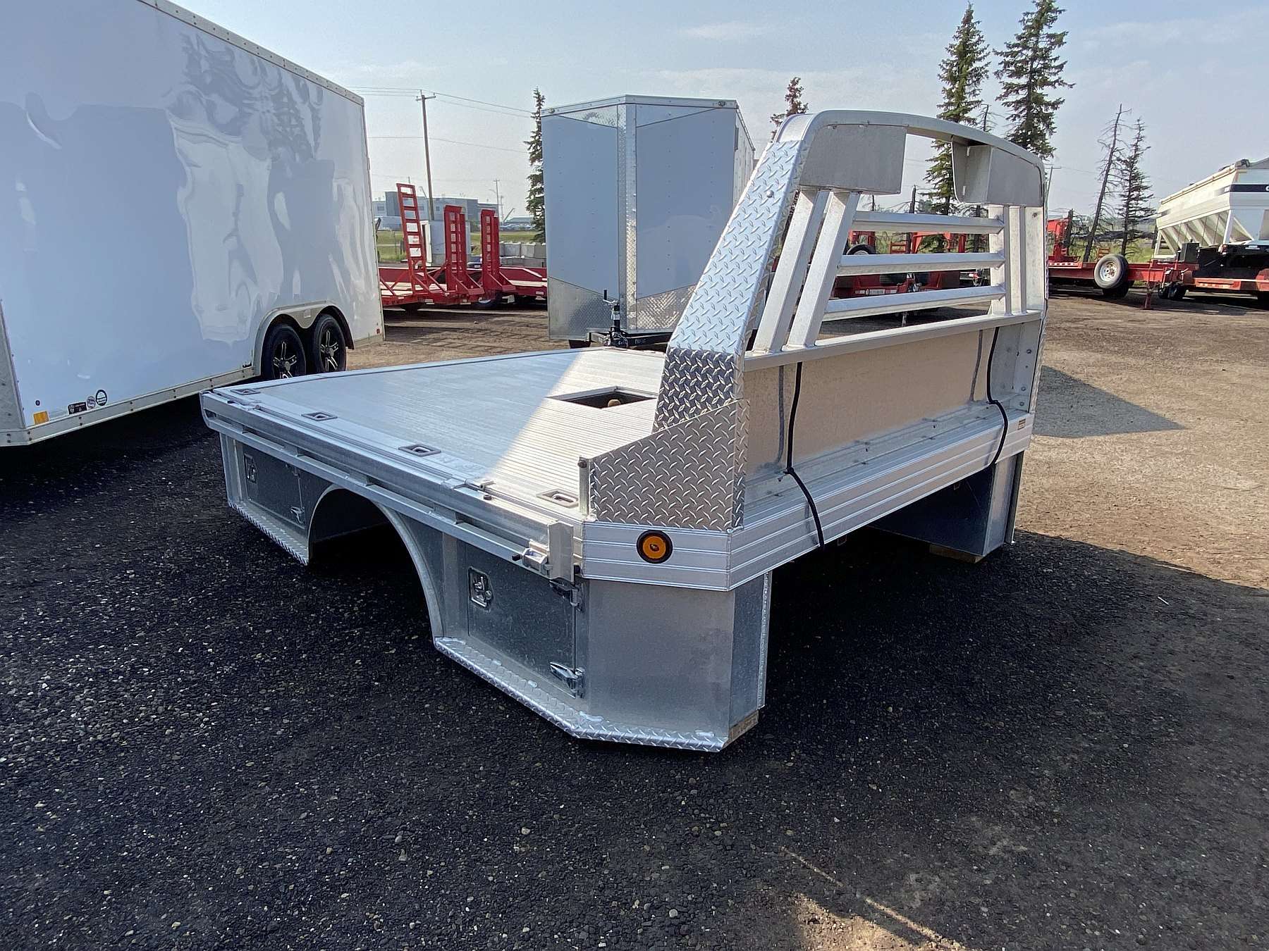 Hillsboro 4000 Series 8'x9' Aluminum Truck Deck