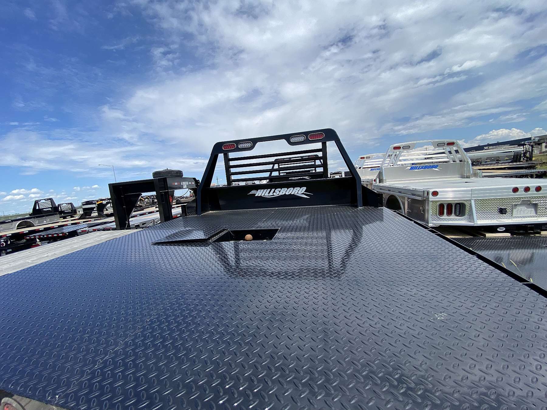 Hillsboro 500 Series 8'x8.5' Hybrid Truck Bed