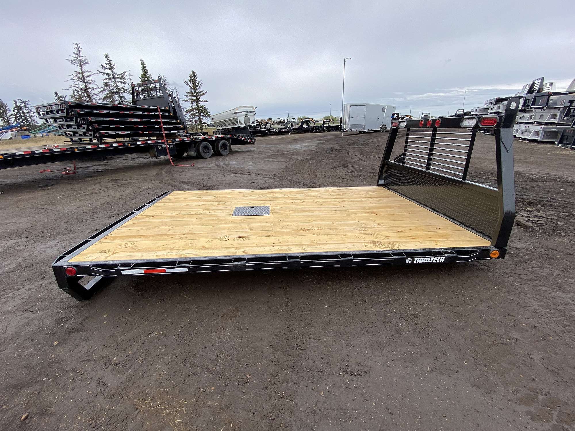 Trailtech 8'x11' Truck Deck