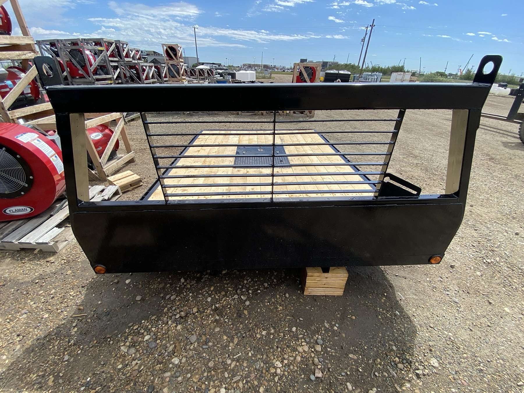 Trailtech 8'x11' Truck Deck w/ Flip Over 5th Wheel Option