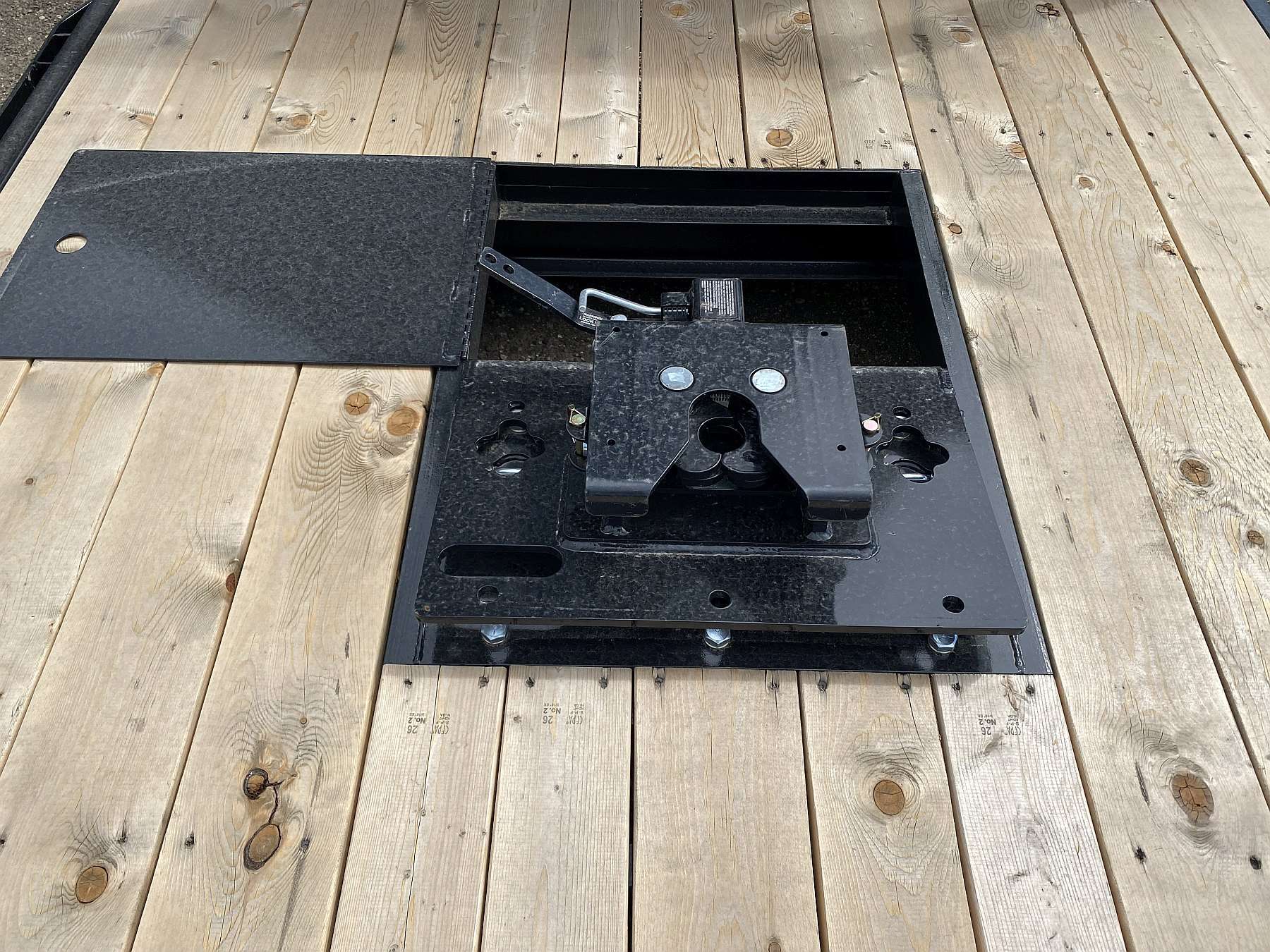 Trailtech 8'x11' Truck Deck w/ Flip Over 5th Wheel Option