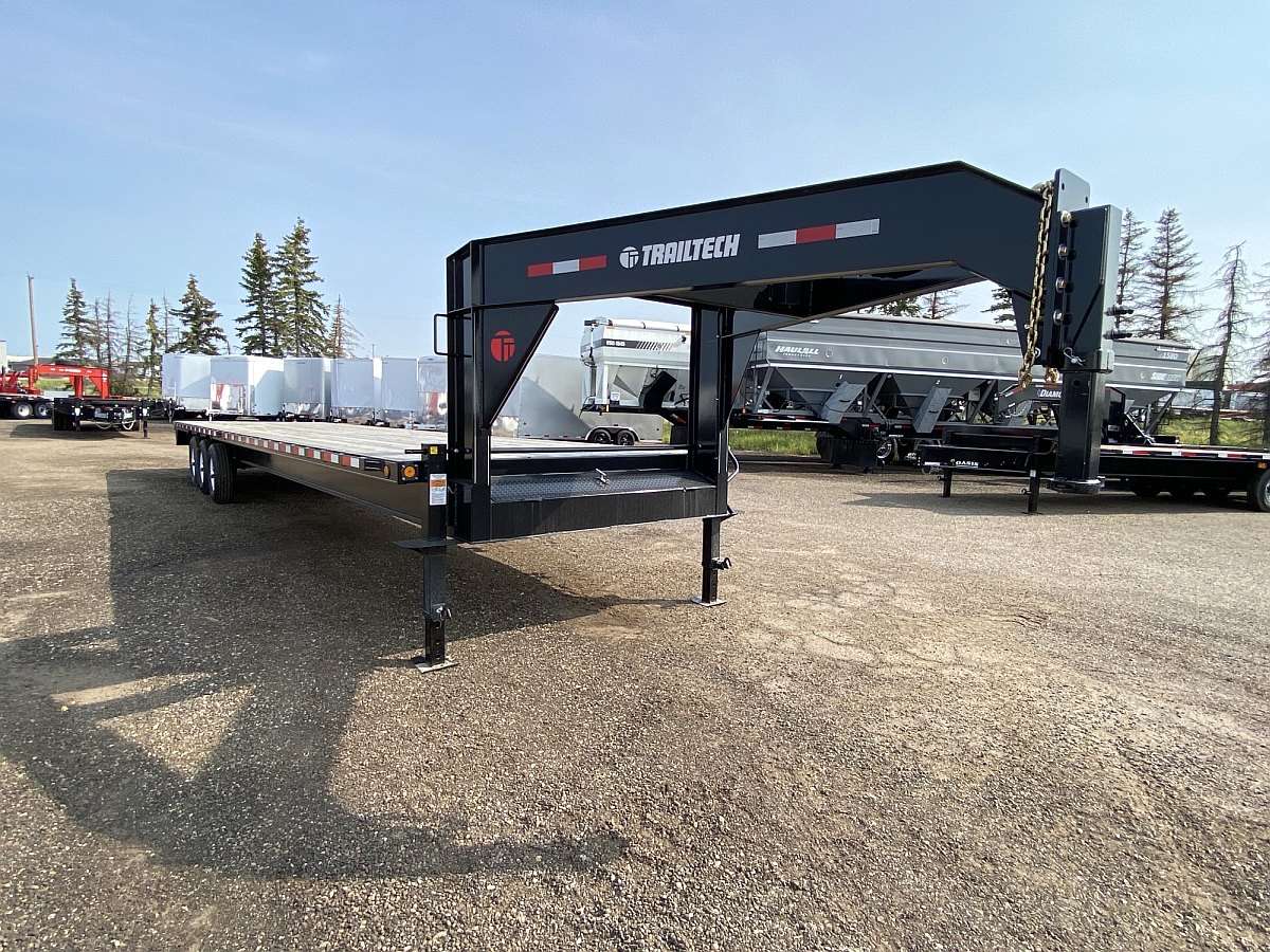 2024 Trailtech H370- 36' Gooseneck Trailer
