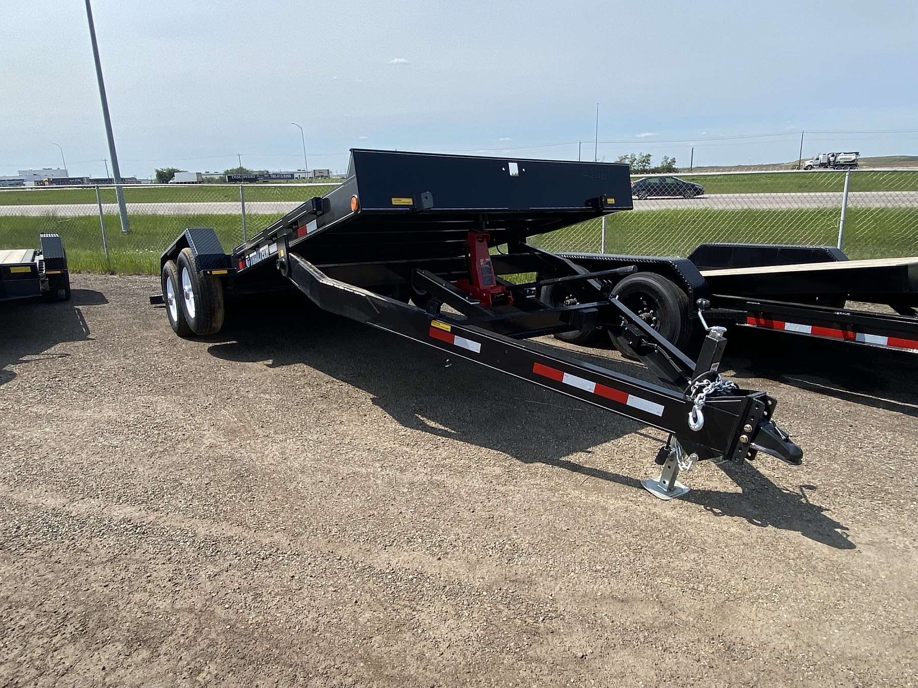 2025 Trailtech 20' Tilt Deck Trailer