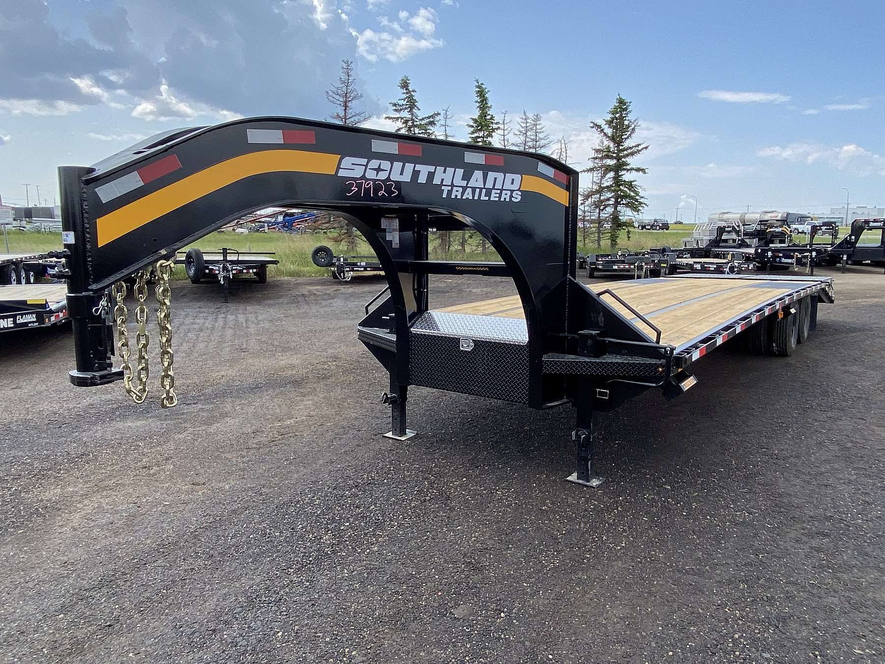2026 Southland 26'+6' Gooseneck Trailer
