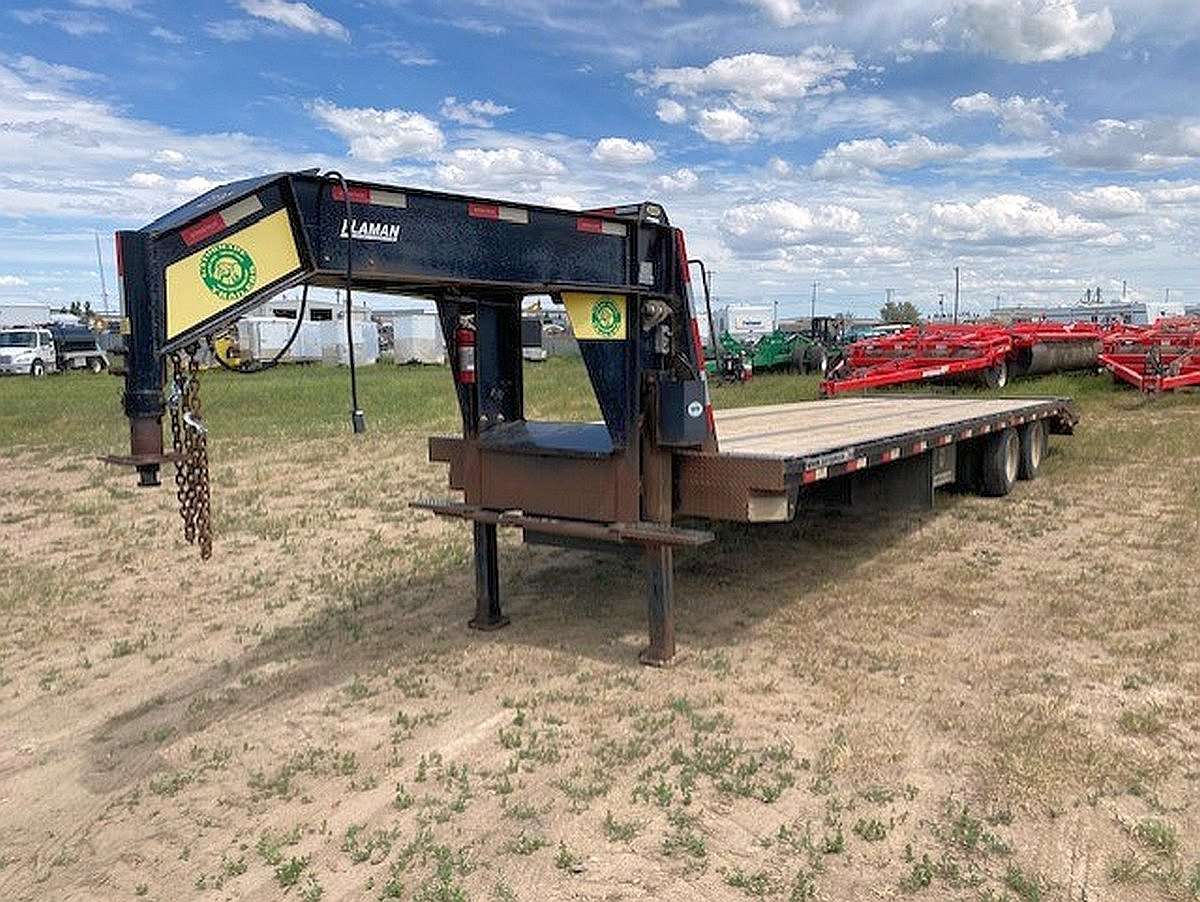 Used 2018 Gator Made 30' Gooseneck